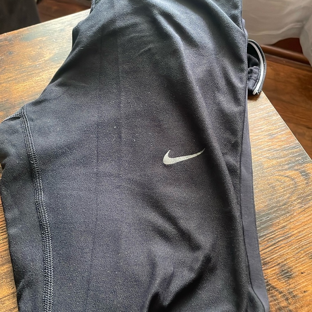 Nike dri fit set cause to small